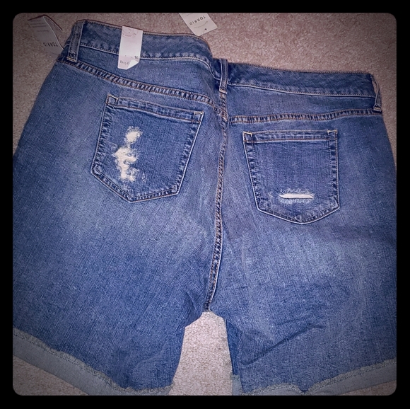 Shorts - Picture 1 of 4